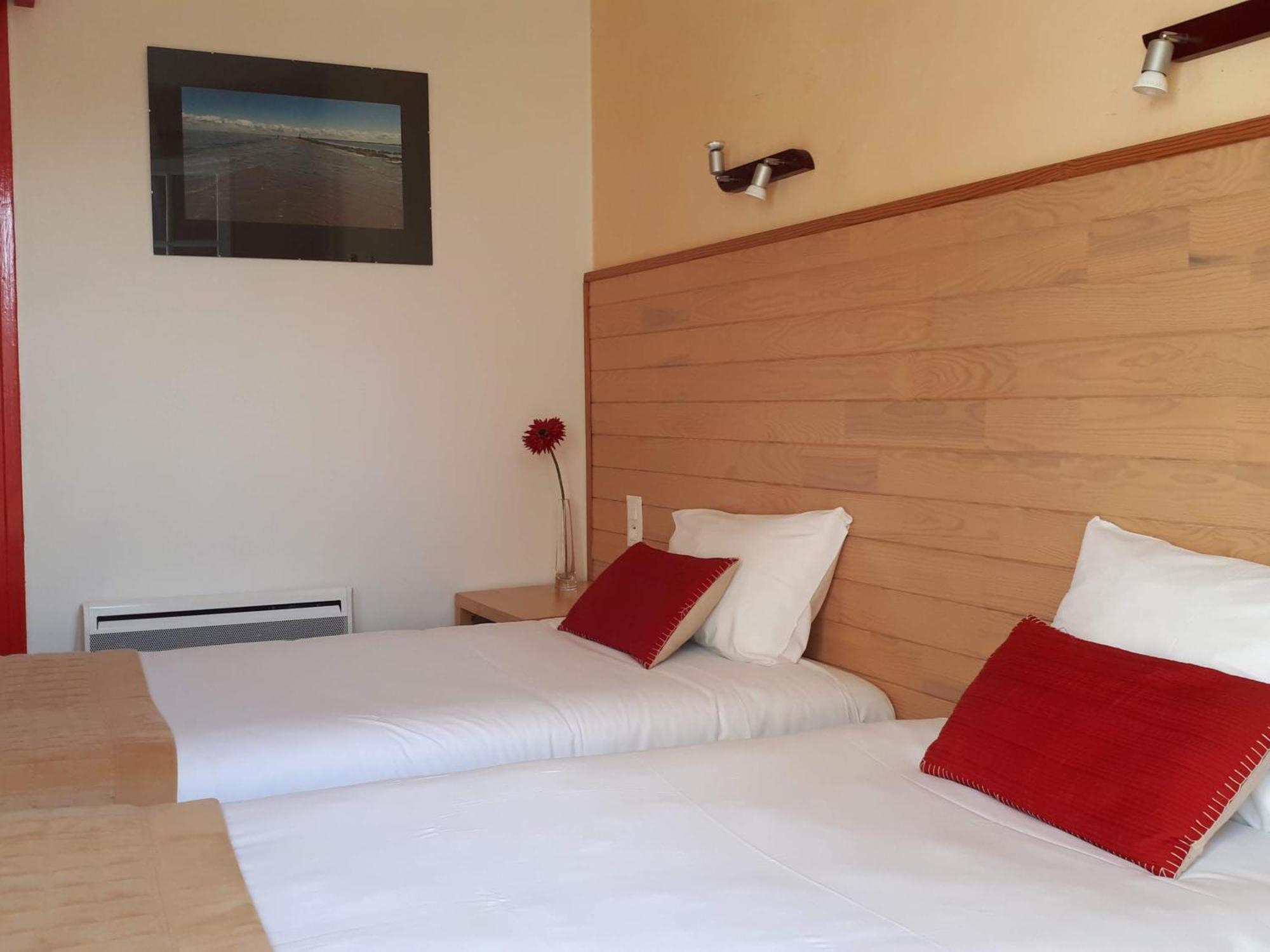 Hotel Le Goeland Barbatre Ruang foto