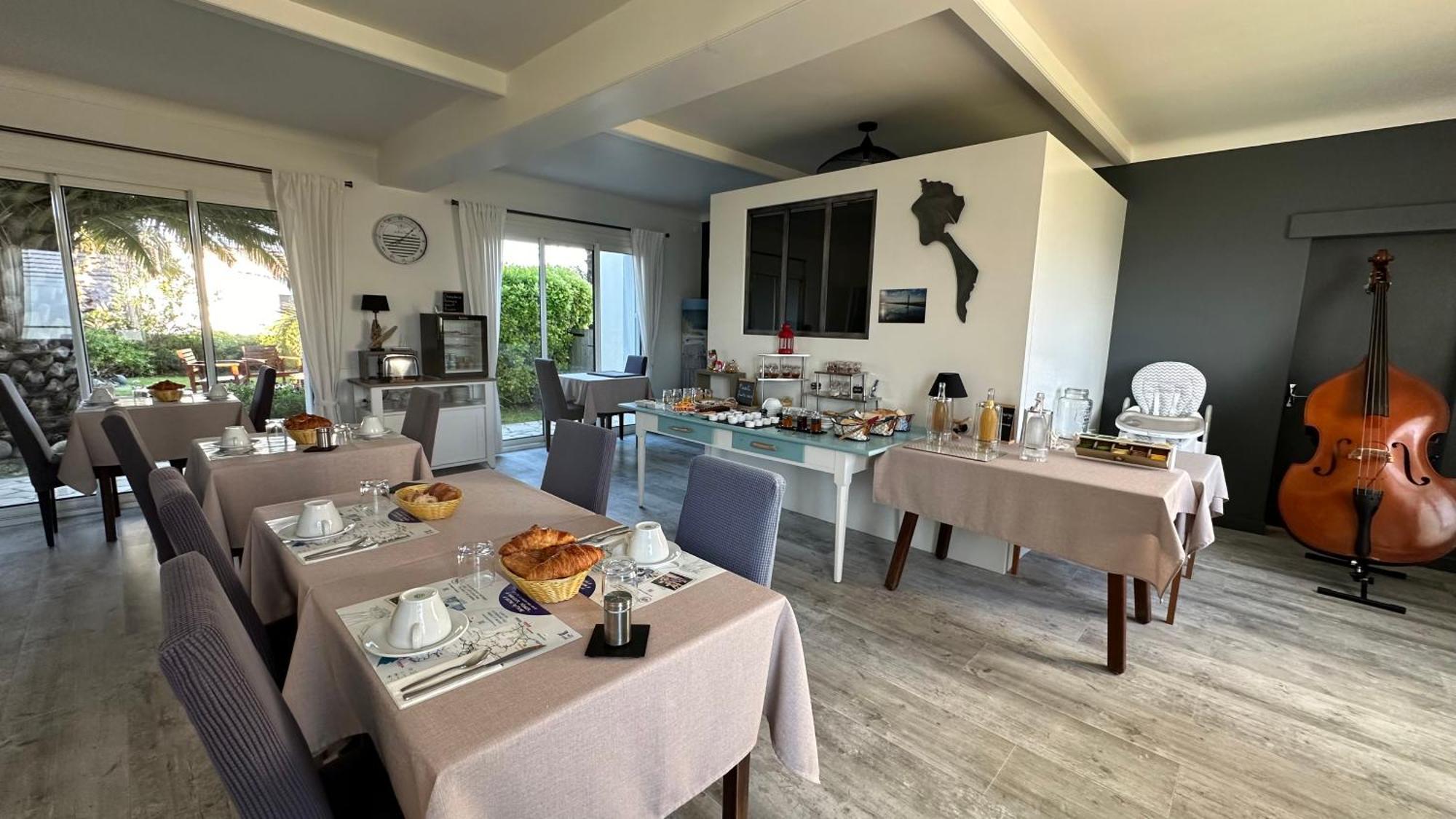 Hotel Le Goeland Barbatre Bagian luar foto