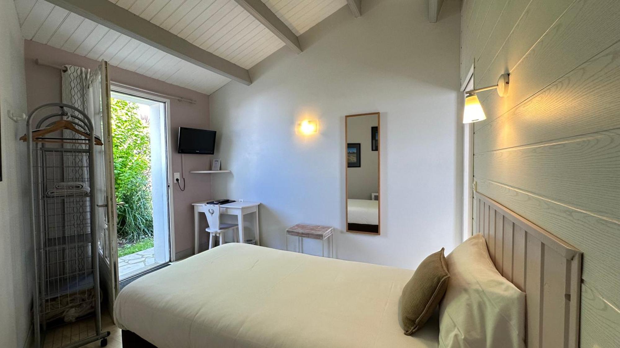 Hotel Le Goeland Barbatre Bagian luar foto