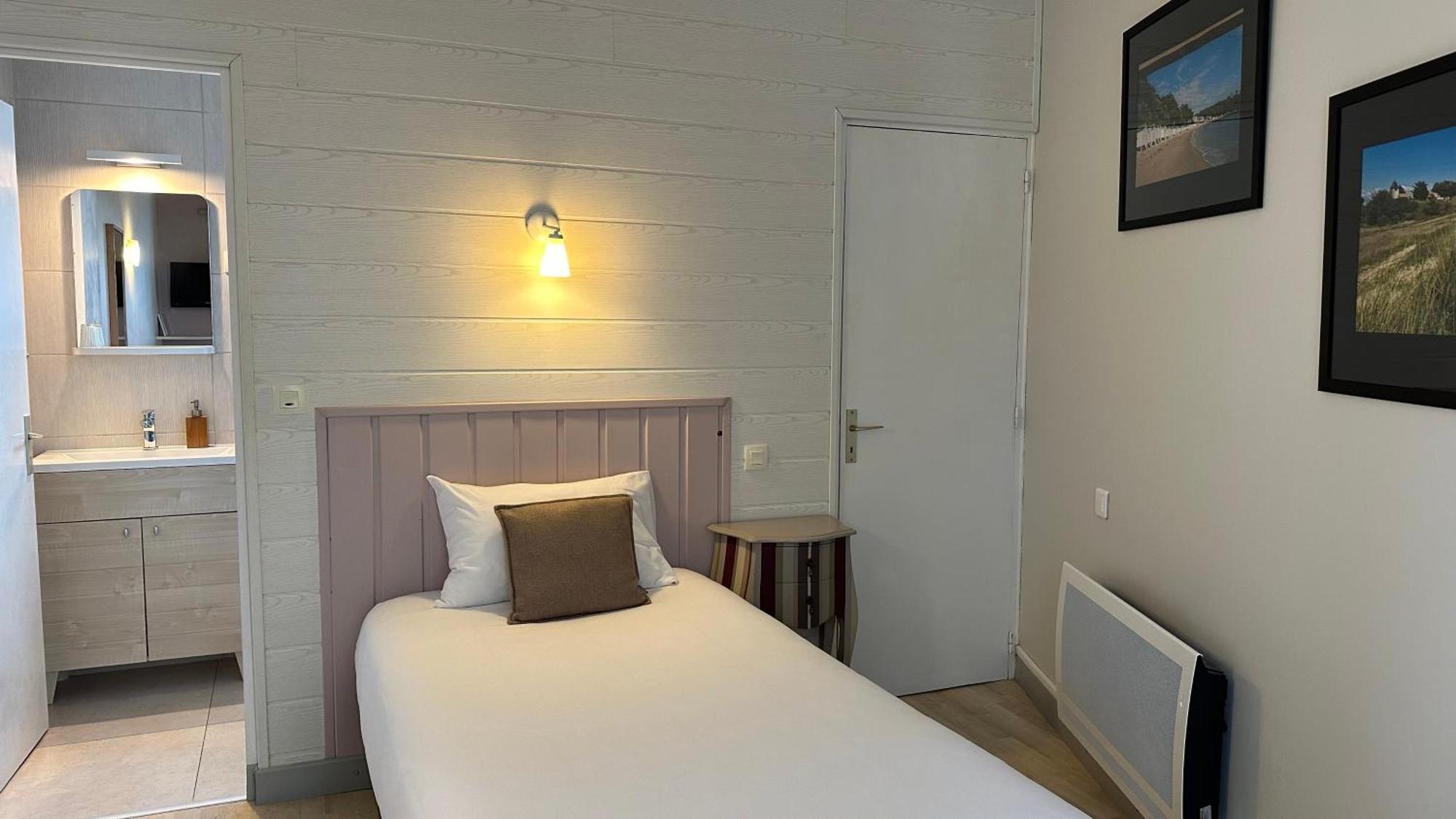 Hotel Le Goeland Barbatre Bagian luar foto