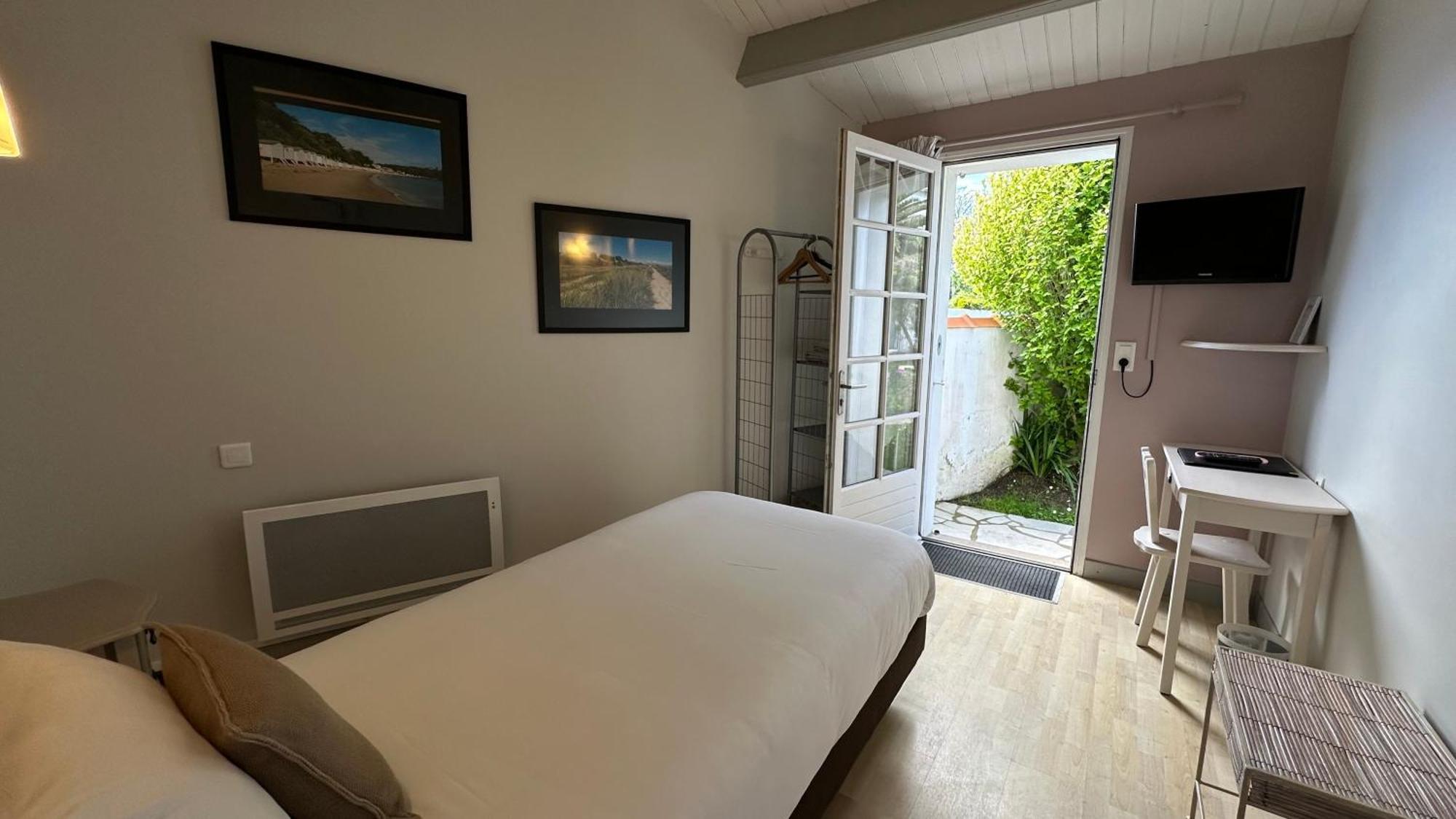 Hotel Le Goeland Barbatre Bagian luar foto