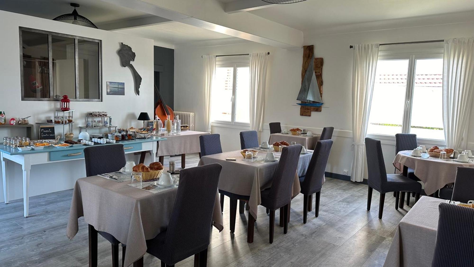 Hotel Le Goeland Barbatre Bagian luar foto